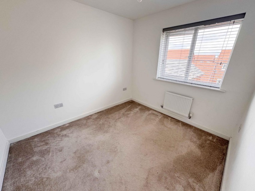 Images for Preston Close, Houlton, Rugby