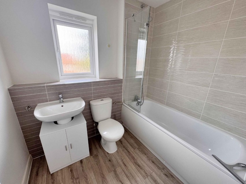 Images for Preston Close, Houlton, Rugby