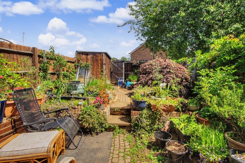 Images for Maidencastle, Northampton