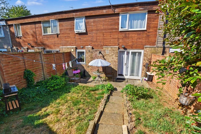 Images for Old Barn Court, Lings, Northampton