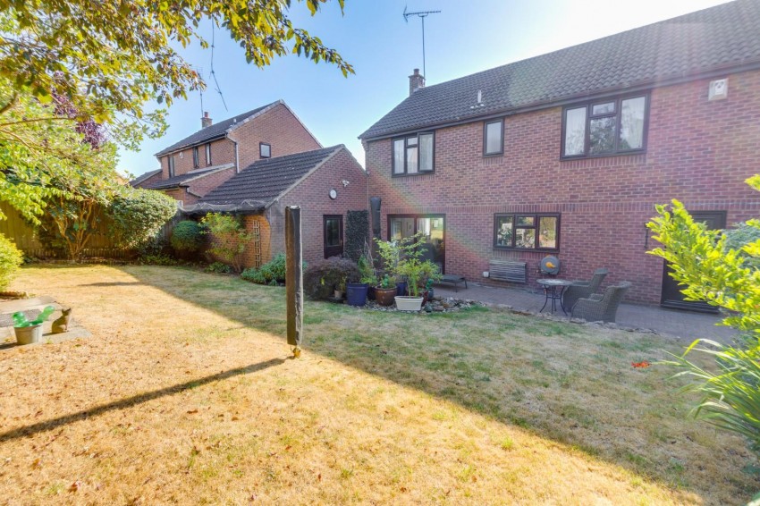 Images for Aviemore Gardens, West Hunsbury