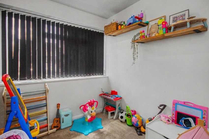 Images for Rides Court, Moulton, Northampton
