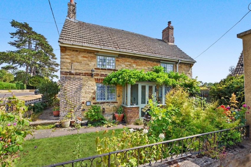 Images for Main Road, Hackleton, Northampton