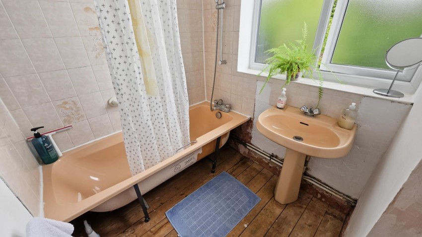 Images for Taunton Avenue, Northampton