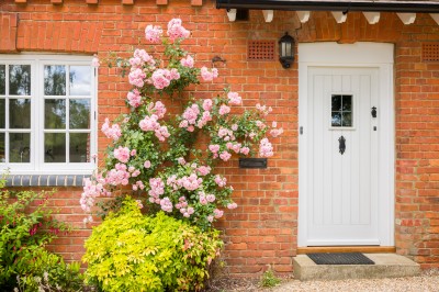 5 Ways to Improve The Kerb Appeal of Your Rugby Property